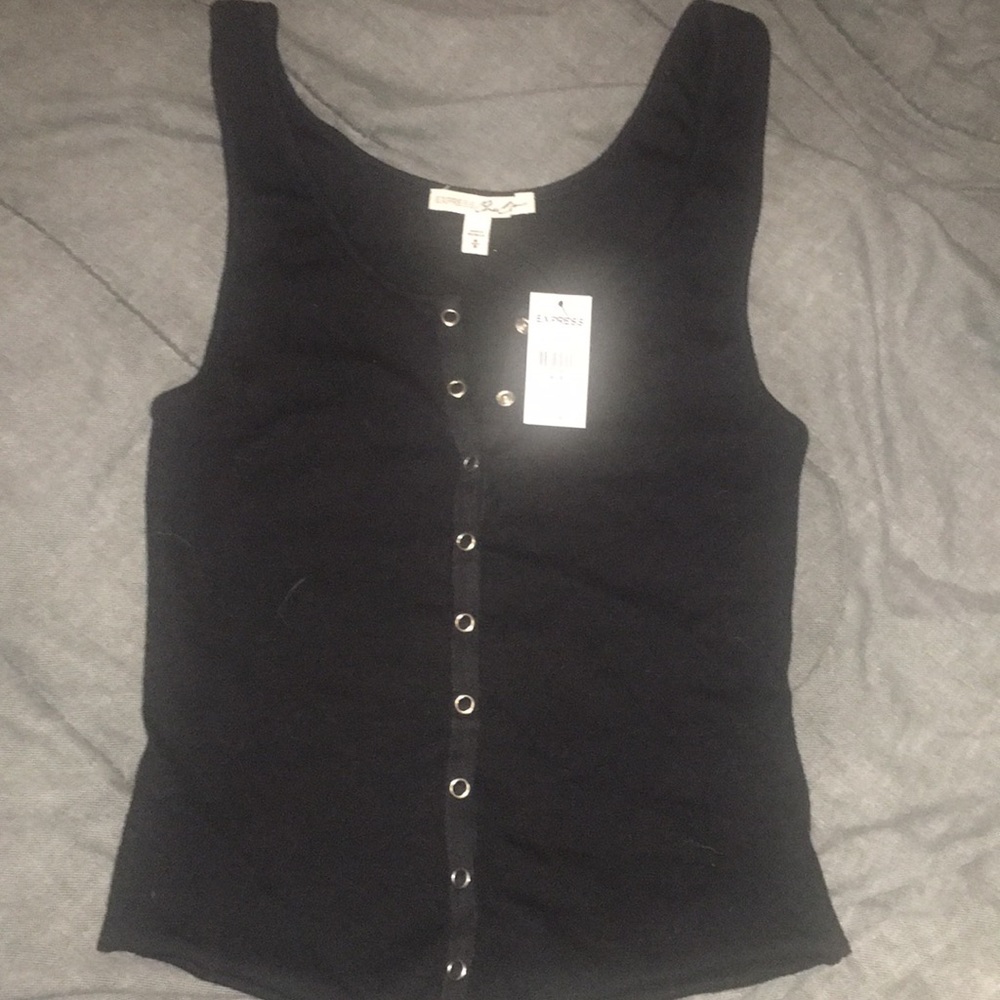 Express Front Button Tank